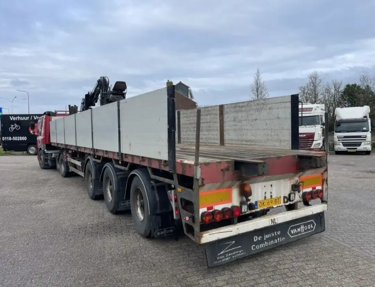 VAN HOOL HIAB 130-R-F2 / Steered